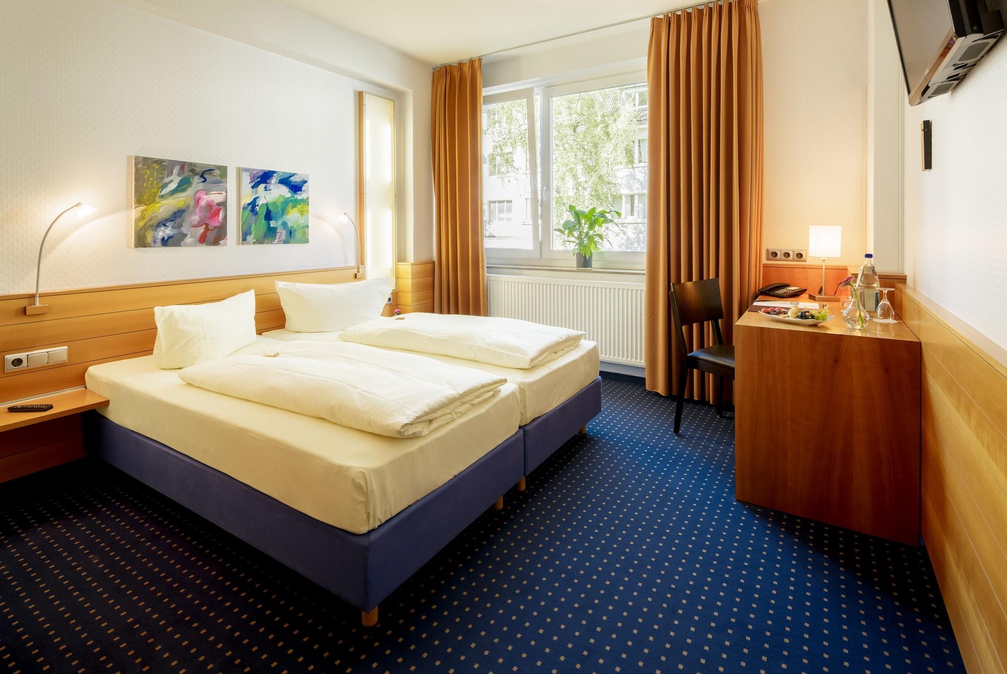 Messehotel Koeln-Deutz Exterior foto